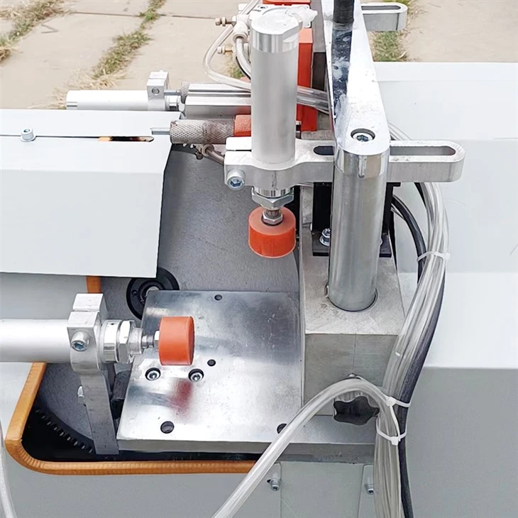 V Mullion Cutting Saw for Plastic Profile9