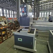 Svařovací stroj profilu PVC